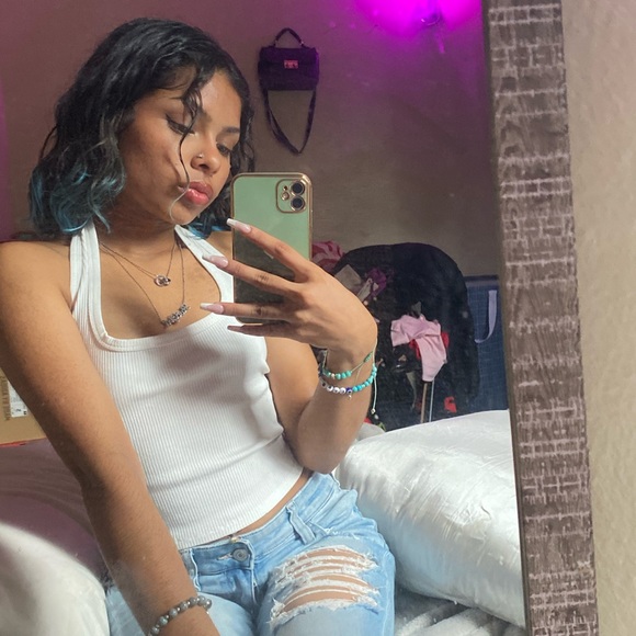 Meet your Posher, Lebeya - Picture 1 of 1